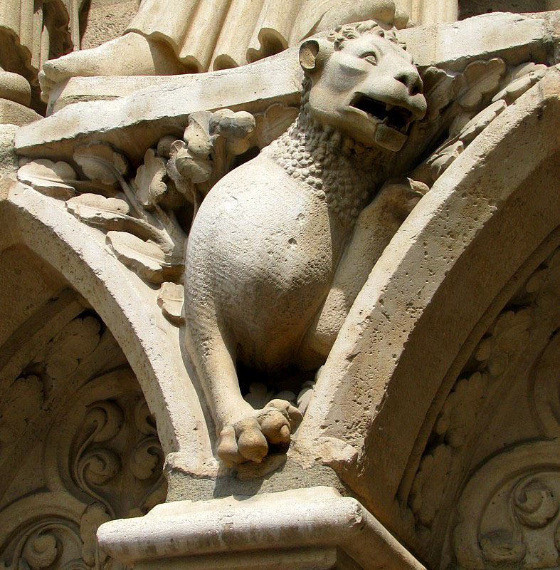 Lion de pierre