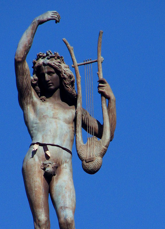 Bronze à la lyre