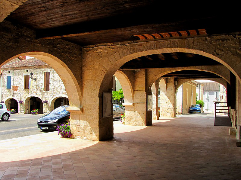 sous les arcades de Montral