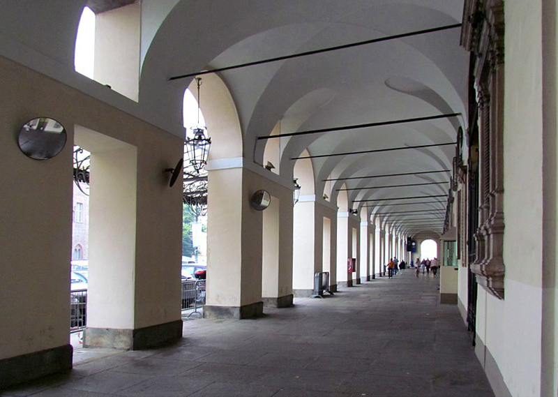 arcades , centre ville de Turin