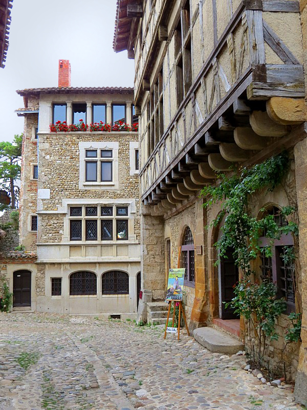 Devant la maison Cazin