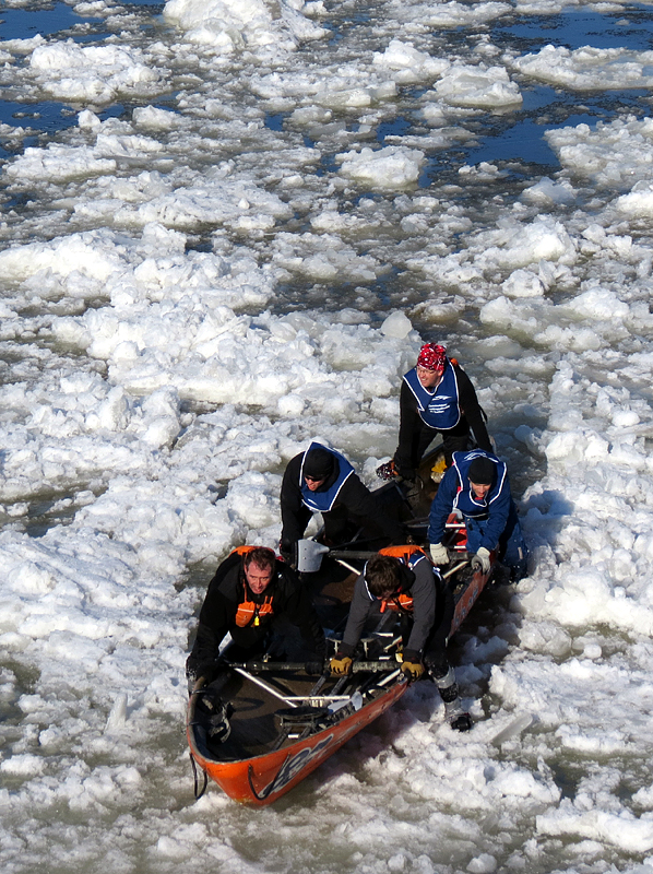 z-Course en canot  glace Carnaval de Qubec 10 fv 2013 233.jpg