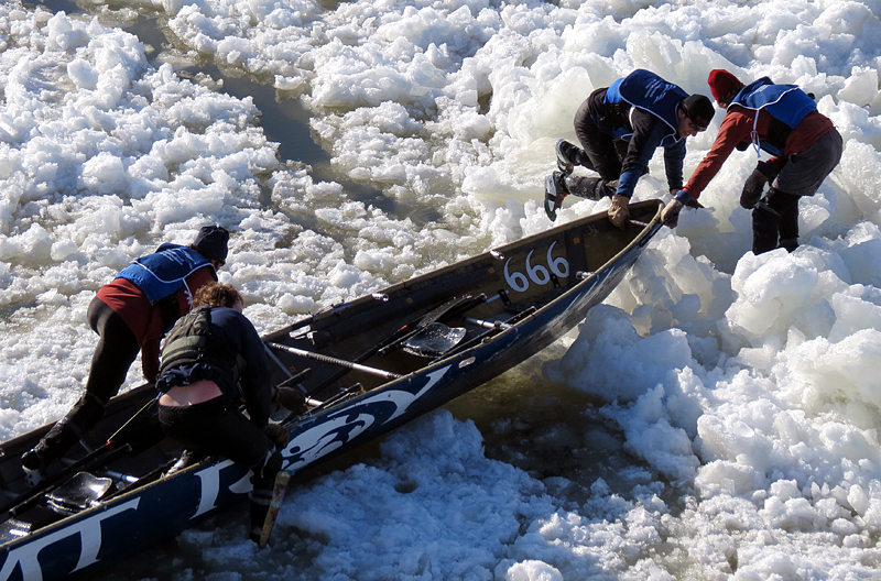 z-Course en canot  glace Carnaval de Qubec 10 fv 2013 260.jpg