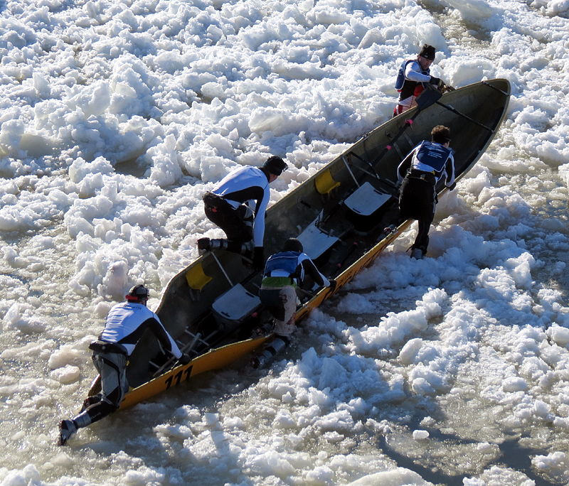 z-Course en canot  glace Carnaval de Qubec 10 fv 2013 325.jpg