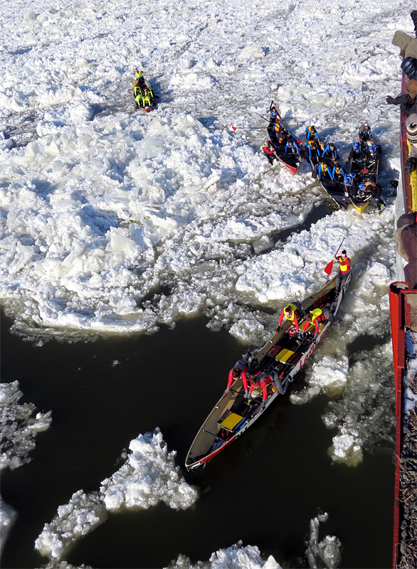 z-Course en canot  glace Carnaval de Qubec 10 fv 2013 374 copie.jpg