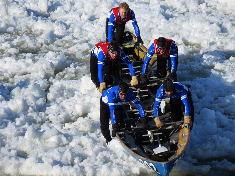 z-Course en canot  glace Carnaval de Qubec 10 fv 2013 046.jpg