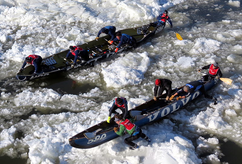 z-Course en canot  glace Carnaval de Qubec 10 fv 2013 128.jpg