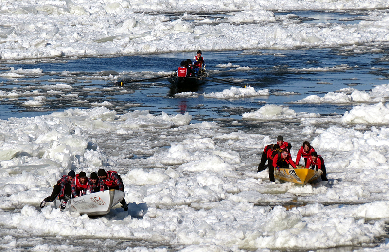 z-Course en canot  glace Carnaval de Qubec 10 fv 2013 135.jpg