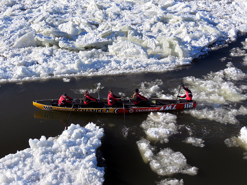 z-Course en canot  glace Carnaval de Qubec 10 fv 2013 185.jpg