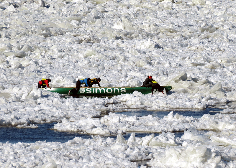 z-Course en canot  glace Carnaval de Qubec 10 fv 2013 189.jpg