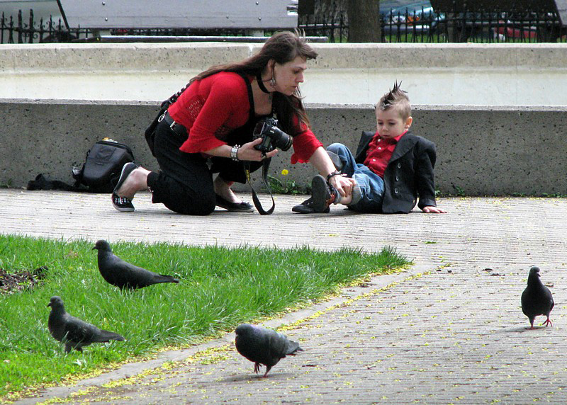 la photographe et le petit punk