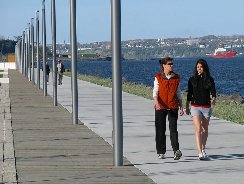 marche sur la promenade Champlain