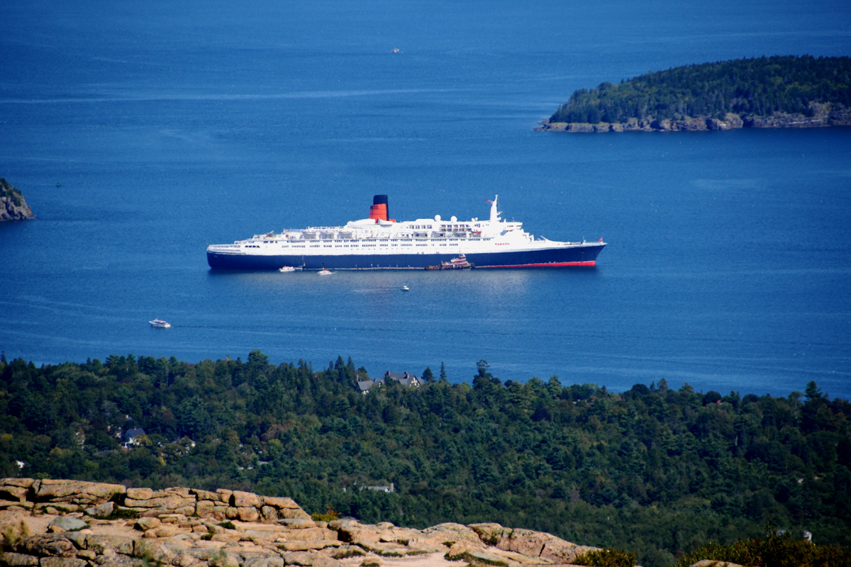 DSC_2692 QEII from Cadillac Mtn.jpg