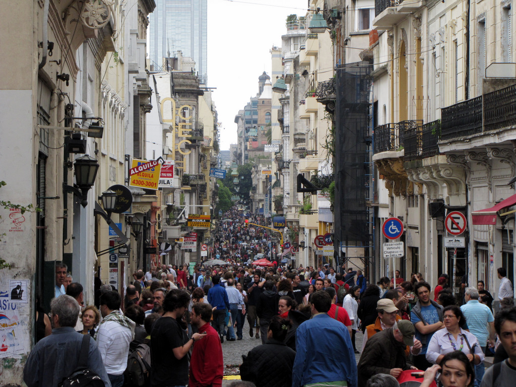 Feria San Telmo Crowd