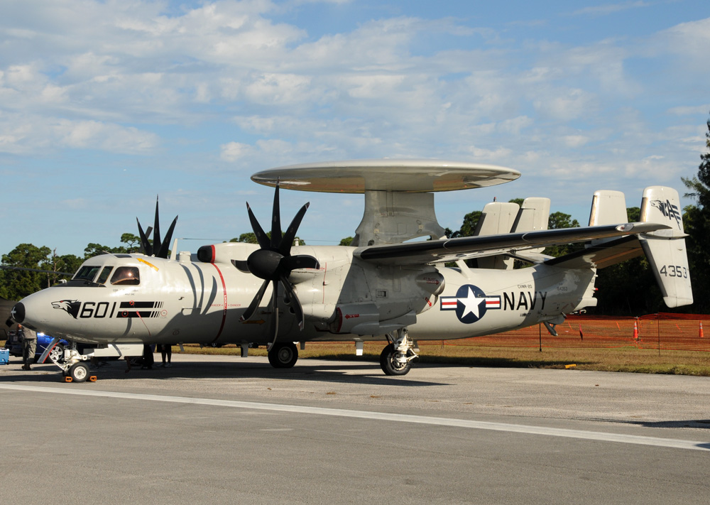 US Navy Northrop Grumman E-2C Hawkeye ( 164353 )
