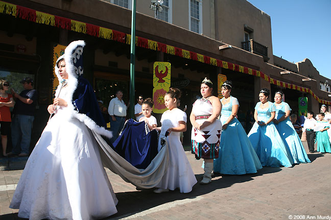 La Reina and the princesses