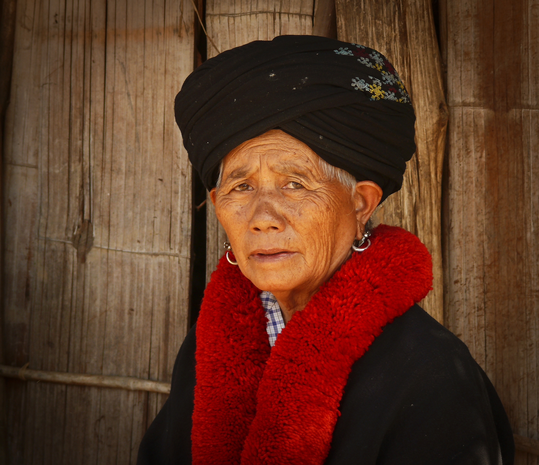 Tai Dam Woman.jpg