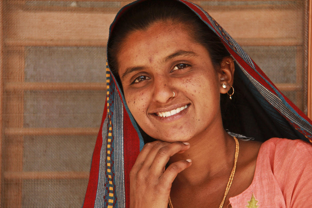 Kutch woman 02.jpg