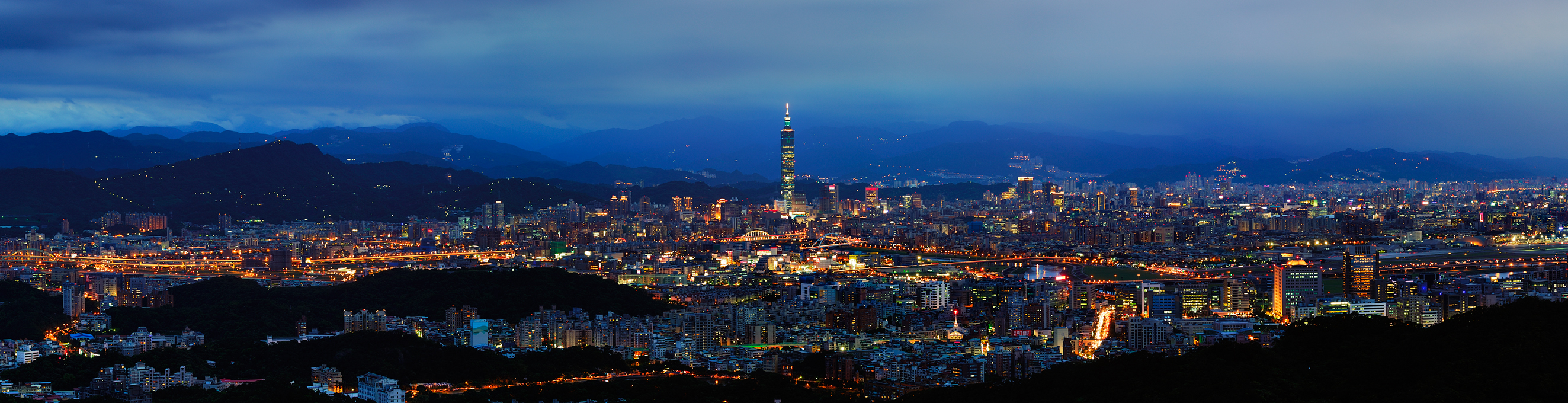 Taipei Superb Nightfall