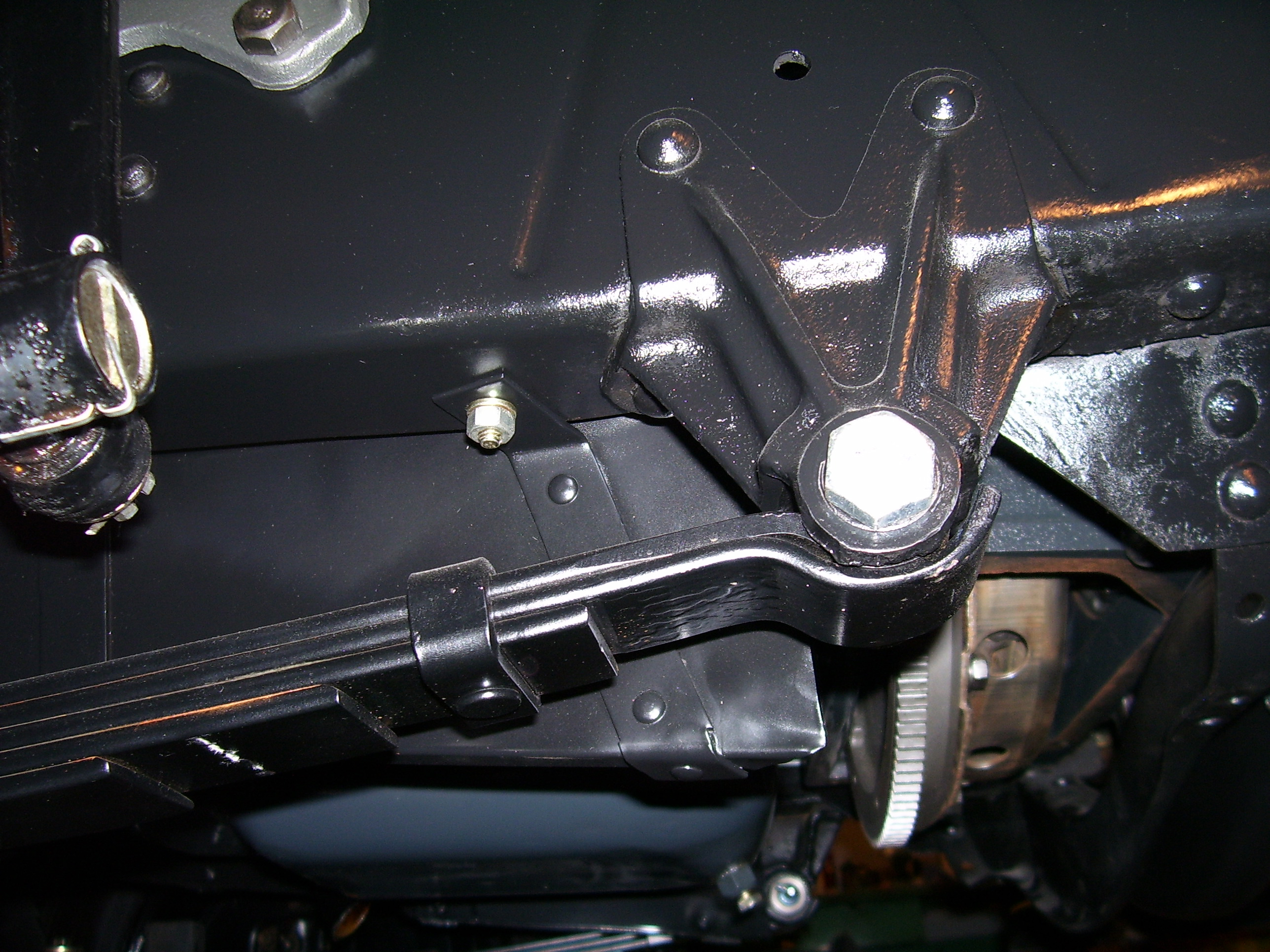 Rear-of-Left-Front-Spring-02w.jpg