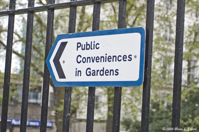 IMG_0761 Public Conveniences in Gardens sign.jpg