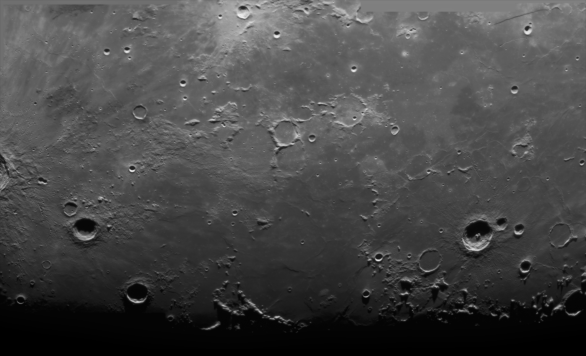 Maria Insularum, Cognitum & Nubium 23-Apr-10 20:47-21:28UT