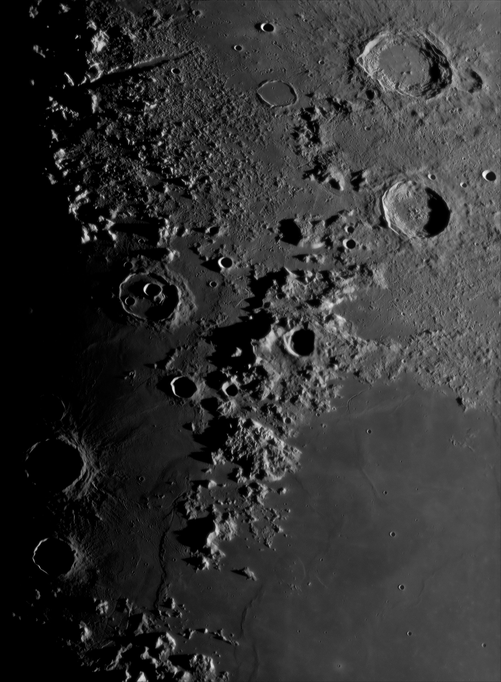 Caucasus Mountains 20-May-10 21:05UT