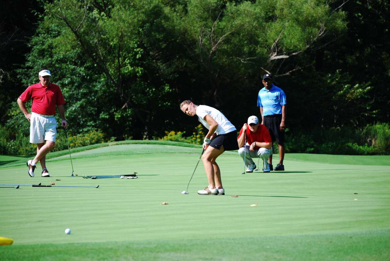 Golf Putt 25ft Will It Go In DSC_3804.JPG