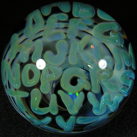 Artist: Mike Gong <br> Size: 2.54 <br> Type: Lampworked Boro