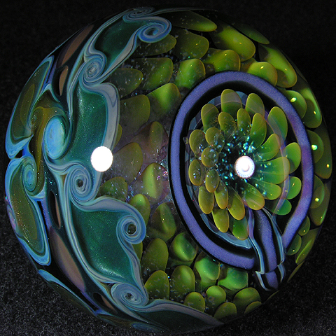 Artist: Stan Skipper <br> Size: 2.01 <br> Type: Lampworked Boro