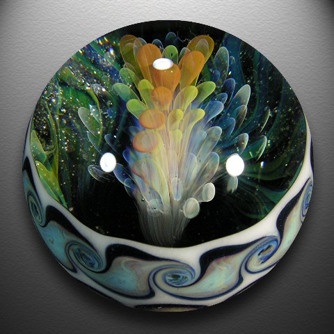 Artist: James Mills <br> Size: 1.38 <br> Type: Lampworked Boro