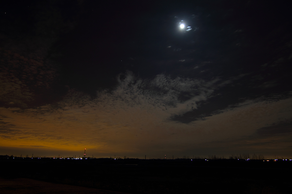 Moon Over the Mist