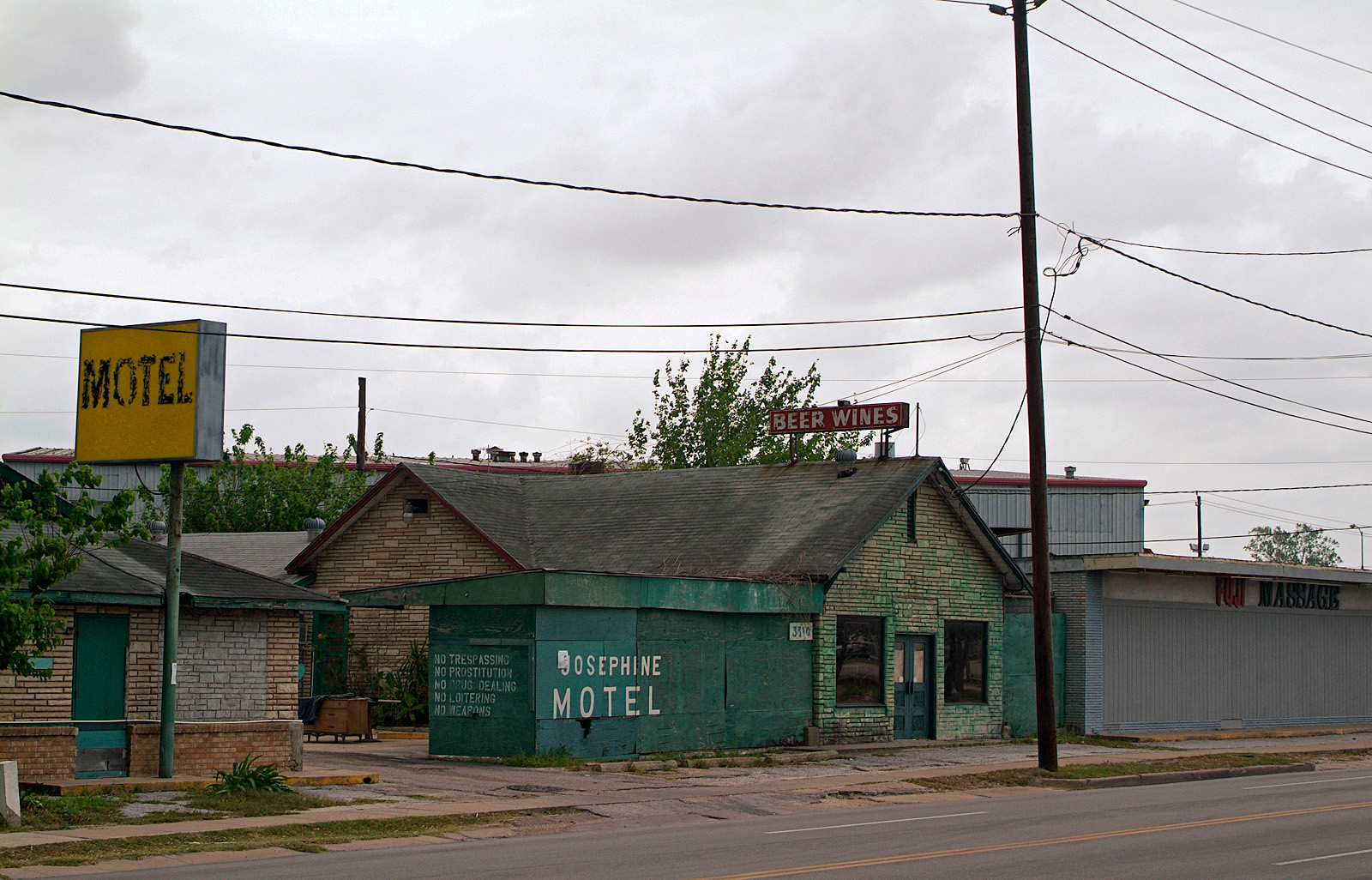 Josephine Motel Telephone Road 04