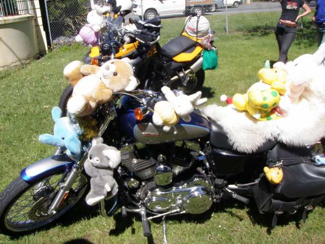 091205 Ulysses Nelson Toy Run 2009  59.JPG