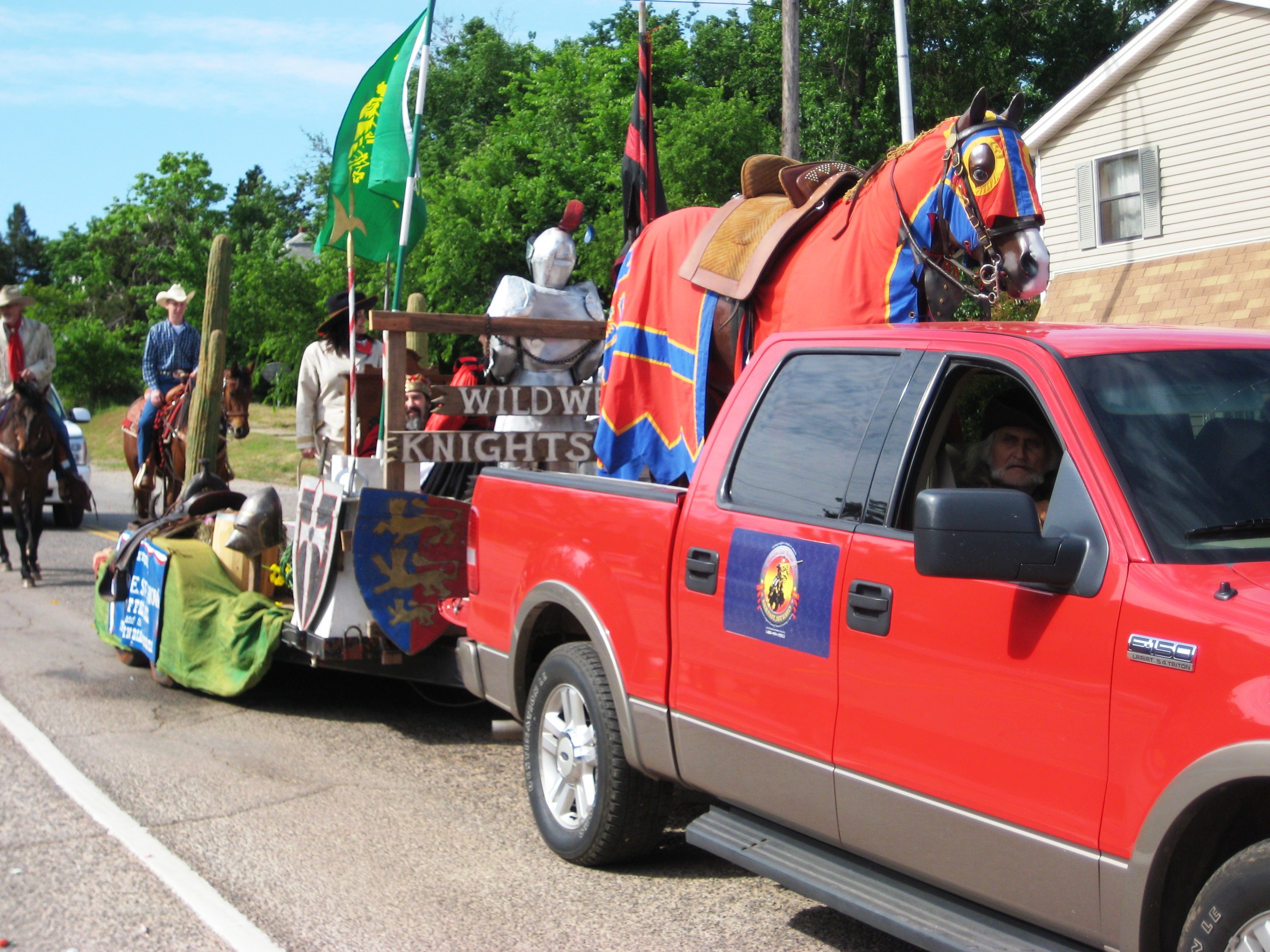 Luther Alumni Parade