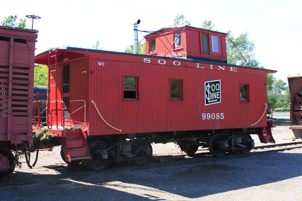 Soo Line Caboose, water was just under the number
