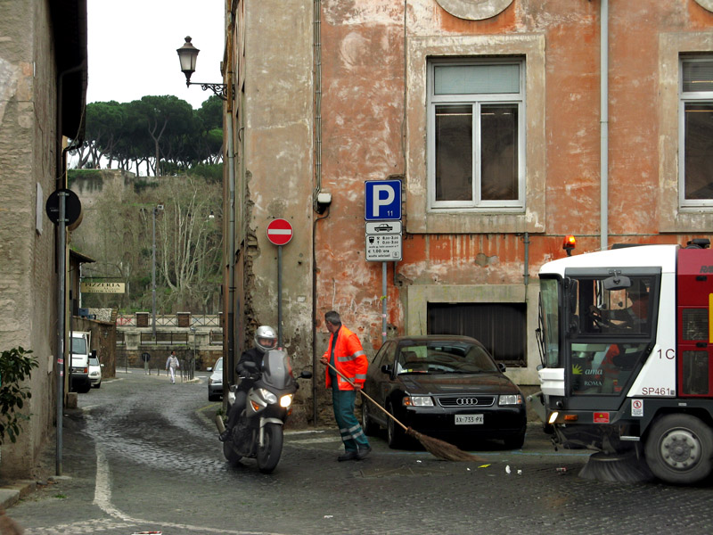 Cleaning up<br />6826.jpg