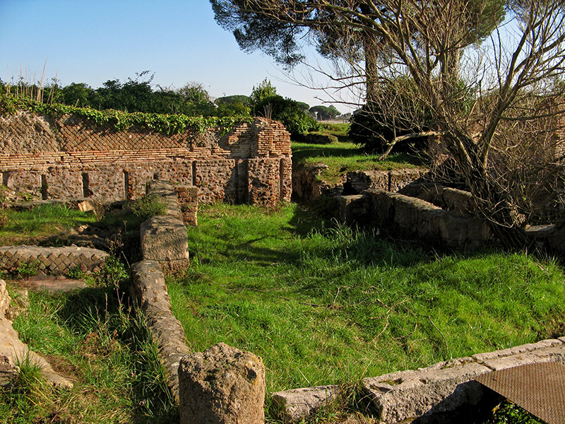 More unimproved ruins7027