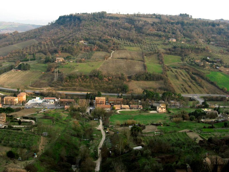 Countryside outside Orvieto<br />7246