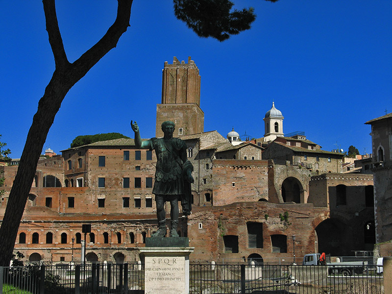 Trajan Stands Before his Market and Forum0064