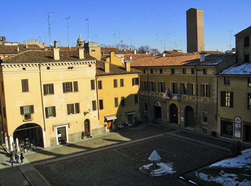 Piazza Broletto from our B&B window<br />2793a