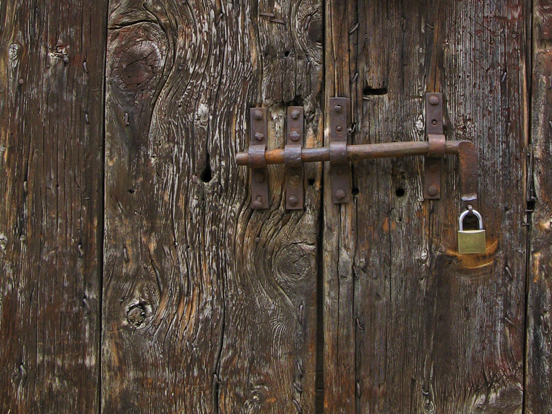 An Old Door and its Lock2970