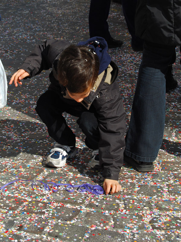 Recycling some Confetti5242