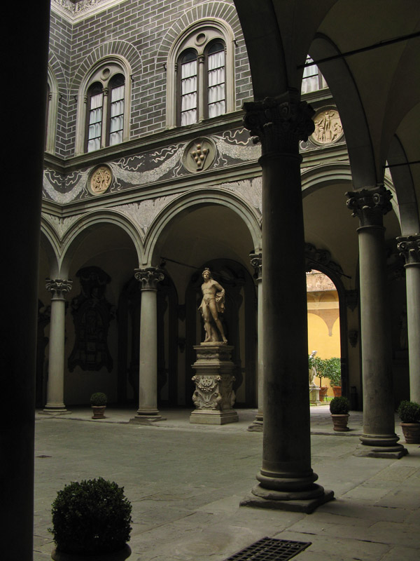 Cortile at Palazzo Medici Riccardi3440