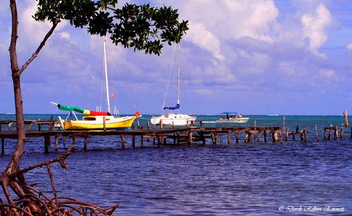 Caye Caulker Boat Vista