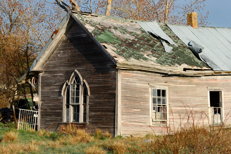 Nice windows...but the roof needs work