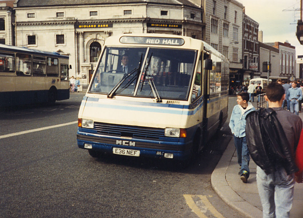 E36 NEF - Darlington - 1990.jpg