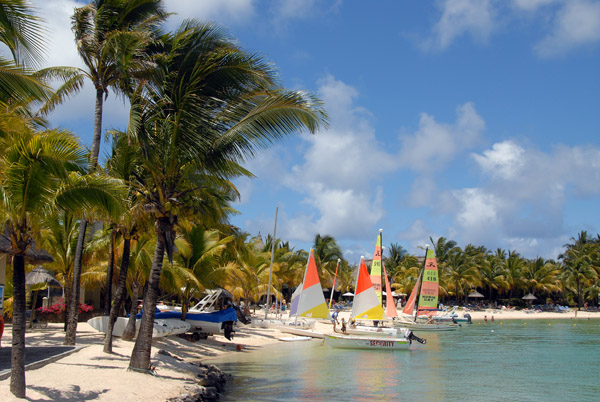 Beach on Blue Bay with boats, Shandrani Hotel, Mauritius