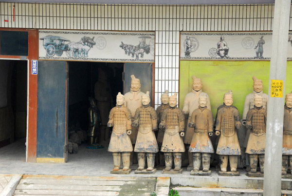 Souvenir shop en route to the museum selling full scale replicas of the Terracotta Warriors