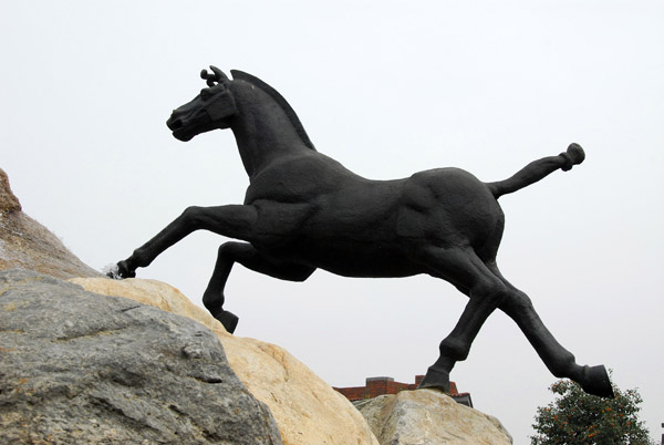 Bronze horse sculpture, Terra-cotta Warriors International Plaza